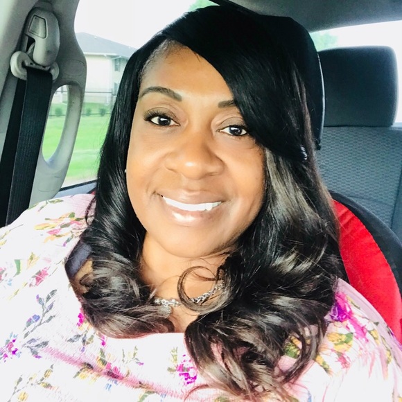 Meet your Posher, Latanya - Picture 1 of 1